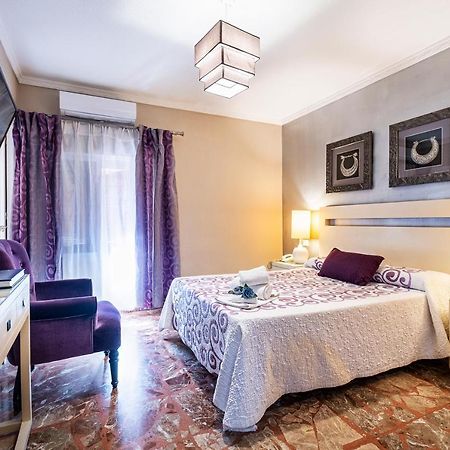 Hotel Ginés Kültér fotó