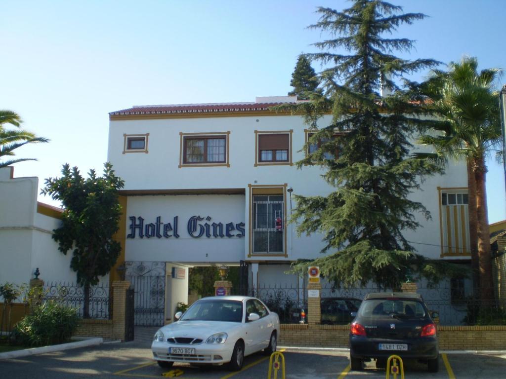 Hotel Ginés Kültér fotó